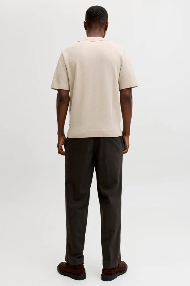 Jack & Jones Blamilano Spring Split Neck SS Ancient Scroll - Image 3