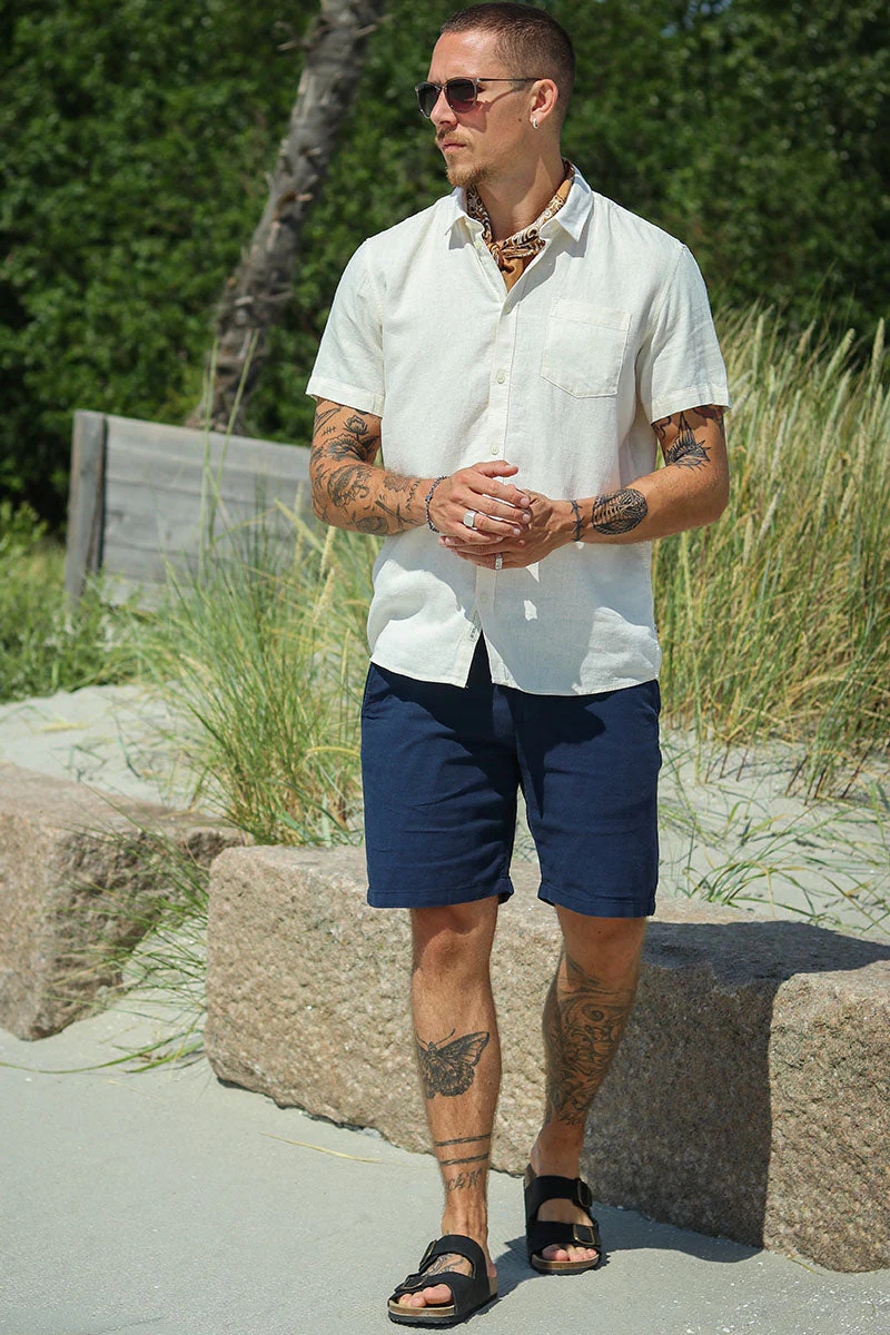 Selected Regular Brody Linen Shorts Dark Sapphire - Image 2