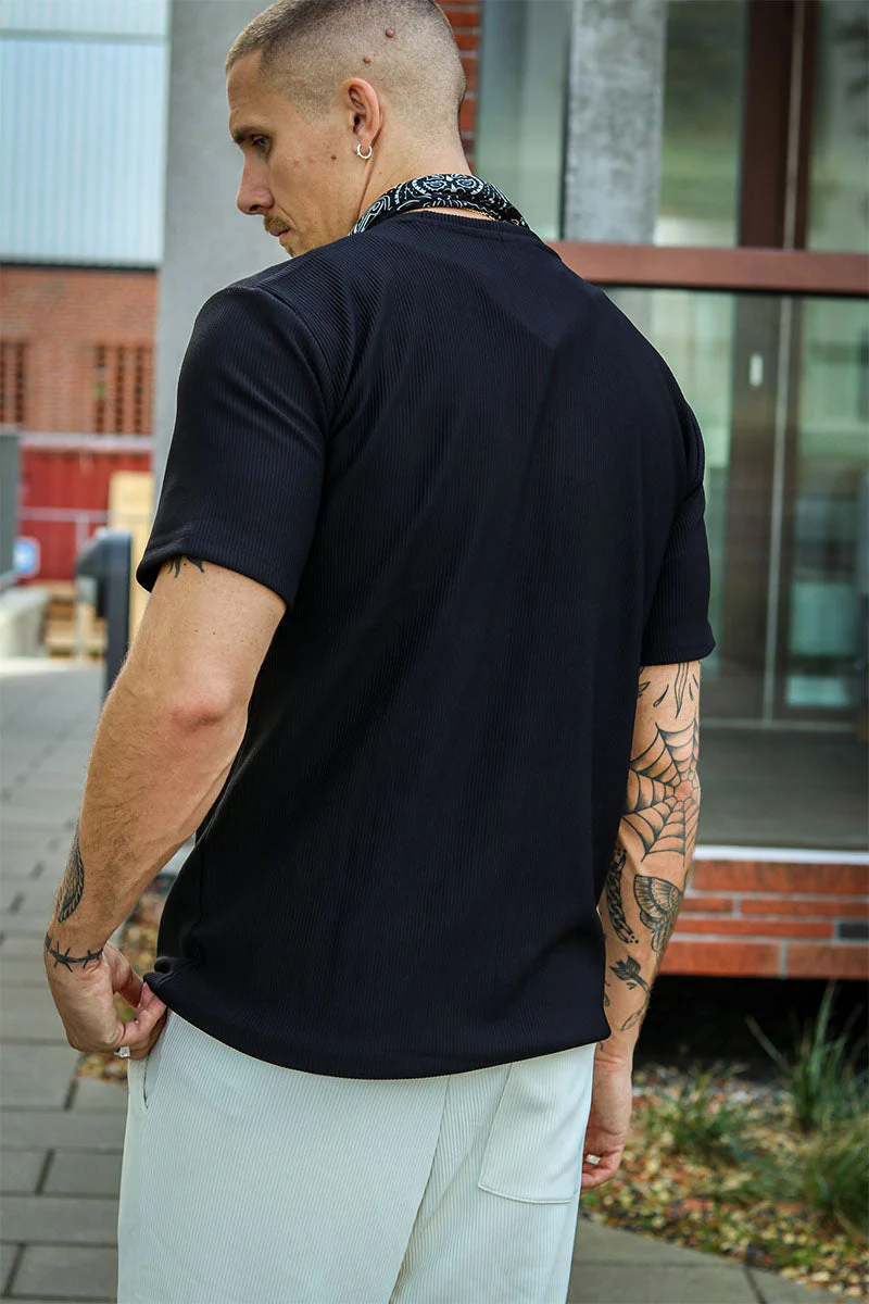 Selected Relax Plisse Tee Black - Image 4