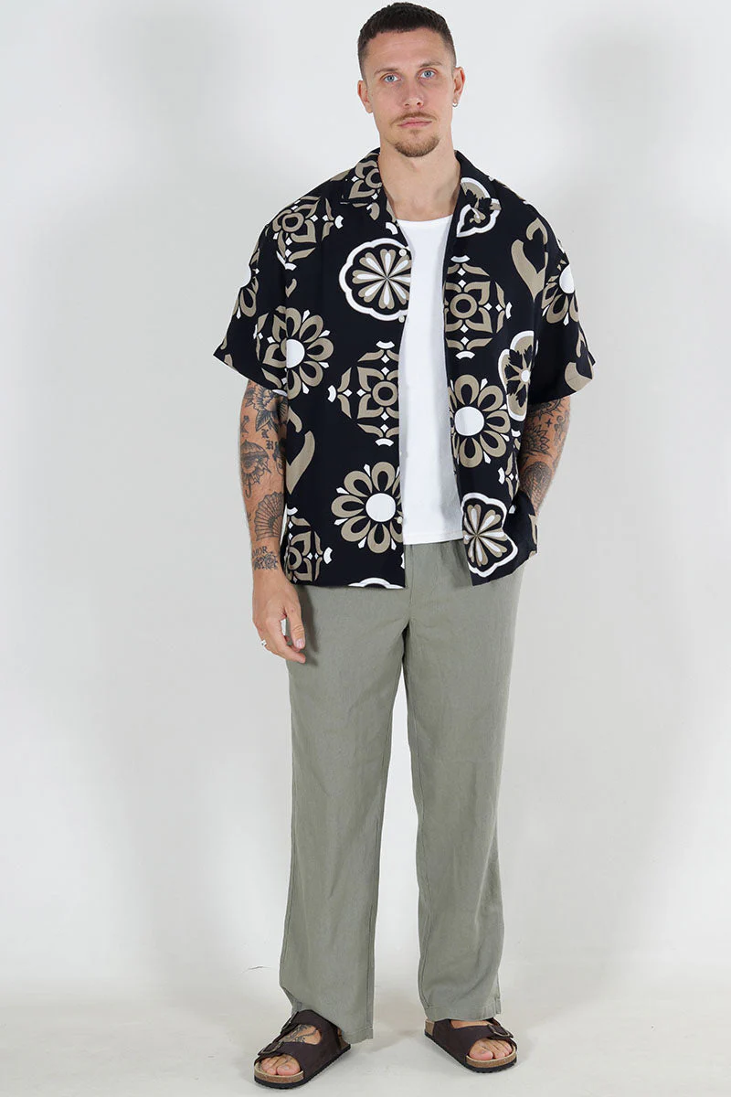 Jack & Jones Urban Edge Resort Shirt SS Jet Black - Image 2