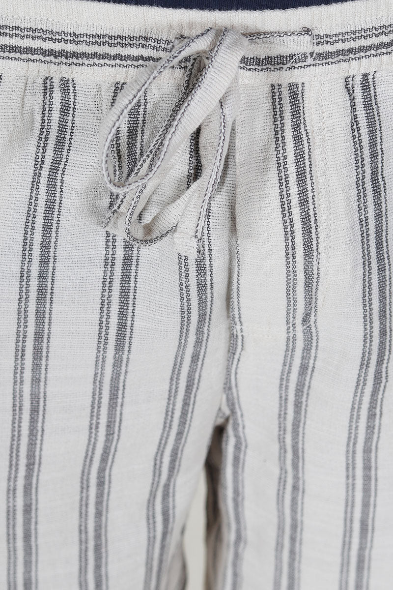 Jack & Jones Jaiden Enzo Stripe Resort Shorts Moonbeam - Image 4