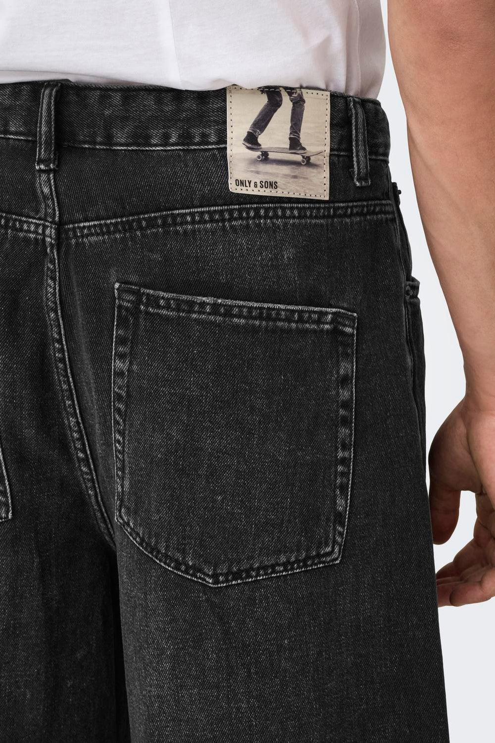 ONLY & SONS Carl Ballloon Fit Shorts Washed Black - Image 6