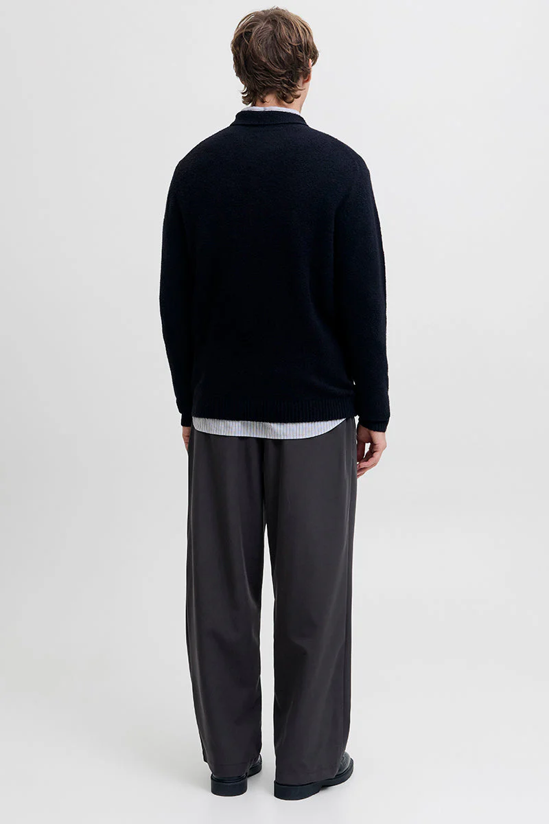 Jack & Jones Bill Bamford Pleated Relaxed Fit Chino Black - Image 3