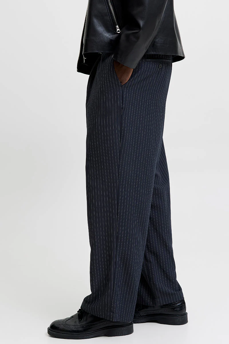 Jack & Jones Bill Bamford Pleated Relaxed Fit Chino Dark Navy Stripe - Image 4