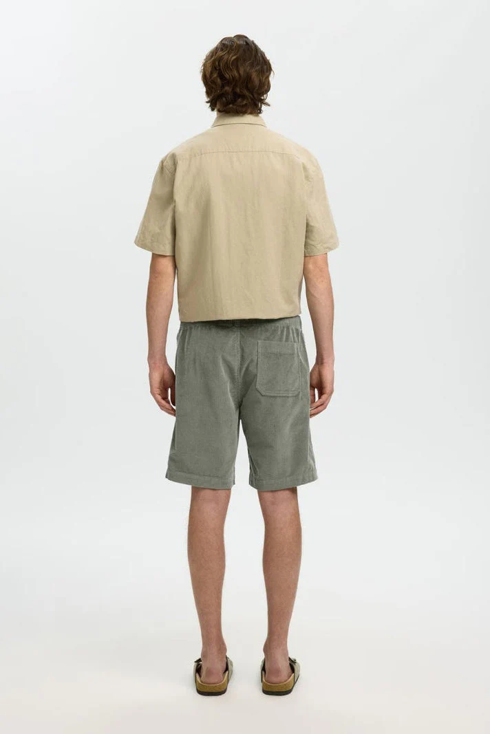 Selected Regular Jace Corduroy Shorts Vetiver - Image 3